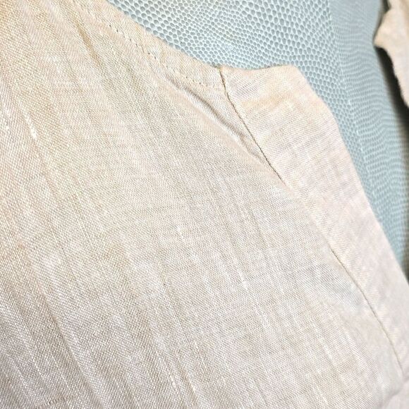 Yuvita | Linen Flowy Top - Picture 4 of 6